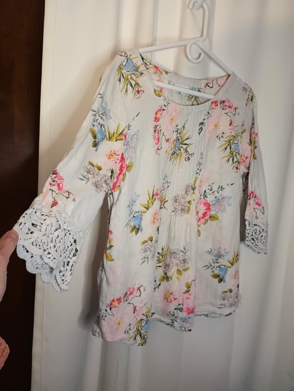 J Jill Love Linen Cottage Bird Floral Peasant Top L Butterfly Crochet Dainty